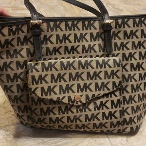 Michael kor purse